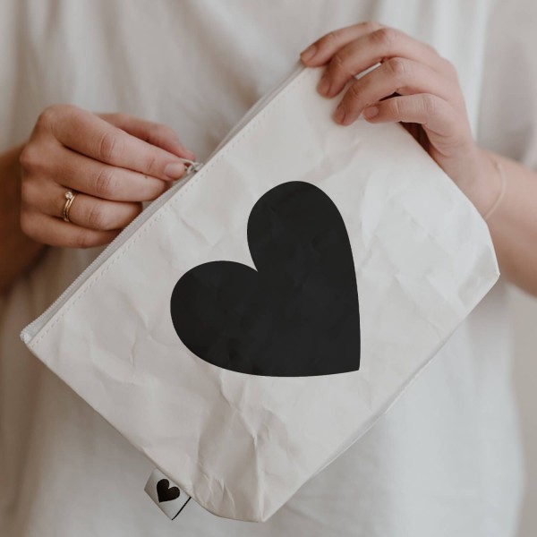 Kosmetiktasche "Herz" - 23x15x6 cm (Weiß) von Eulenschnitt
