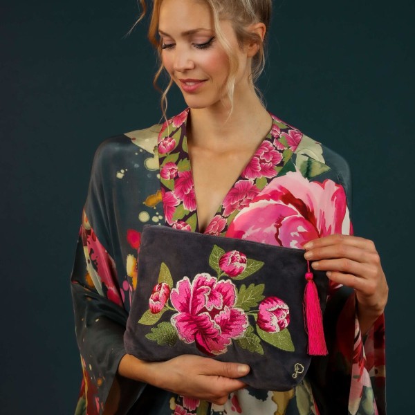Zip-Pouch/Clutch "Painted Peony" (Charcoal) von Powder