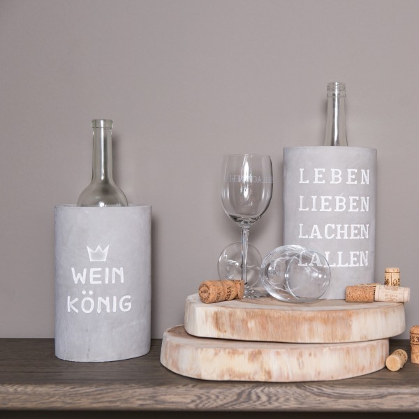 Weinkühler aus Beton "Flasche & Glas" von räder Design